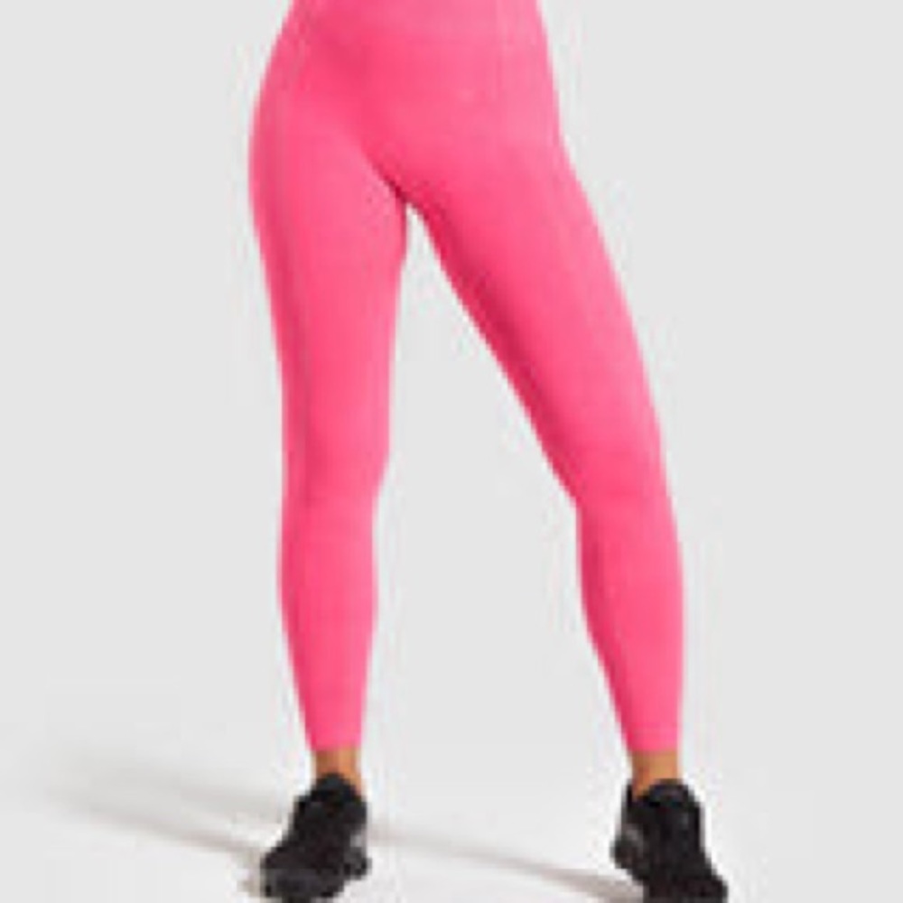 Gymshark Ultra Seamless Leggings Cyber Pink — Small